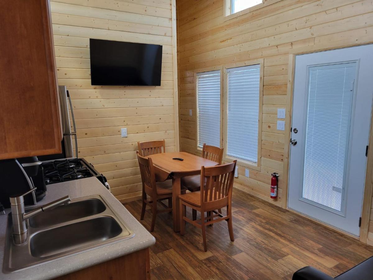 ואלה 079 Tiny Home Nr Grand Canyon South Rim Sleeps 8 מראה חיצוני תמונה